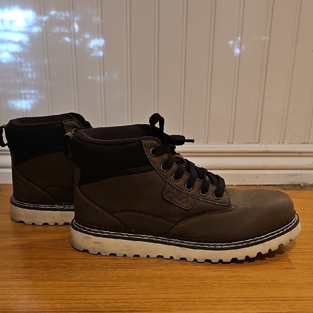 Fila Brown and Black Boots